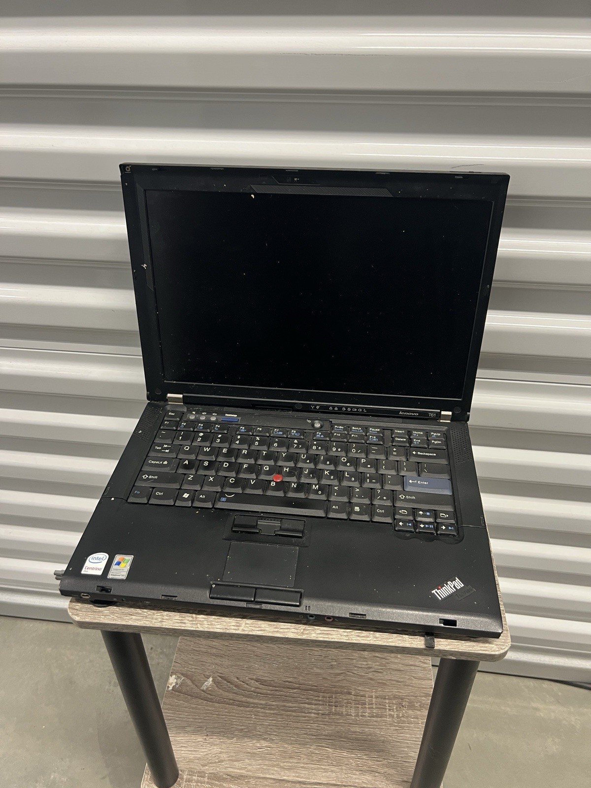 Lenovo ThinkPad T61 Intel Core 2 Duo T7300 2.00GHz No HDD – Parts AS IS