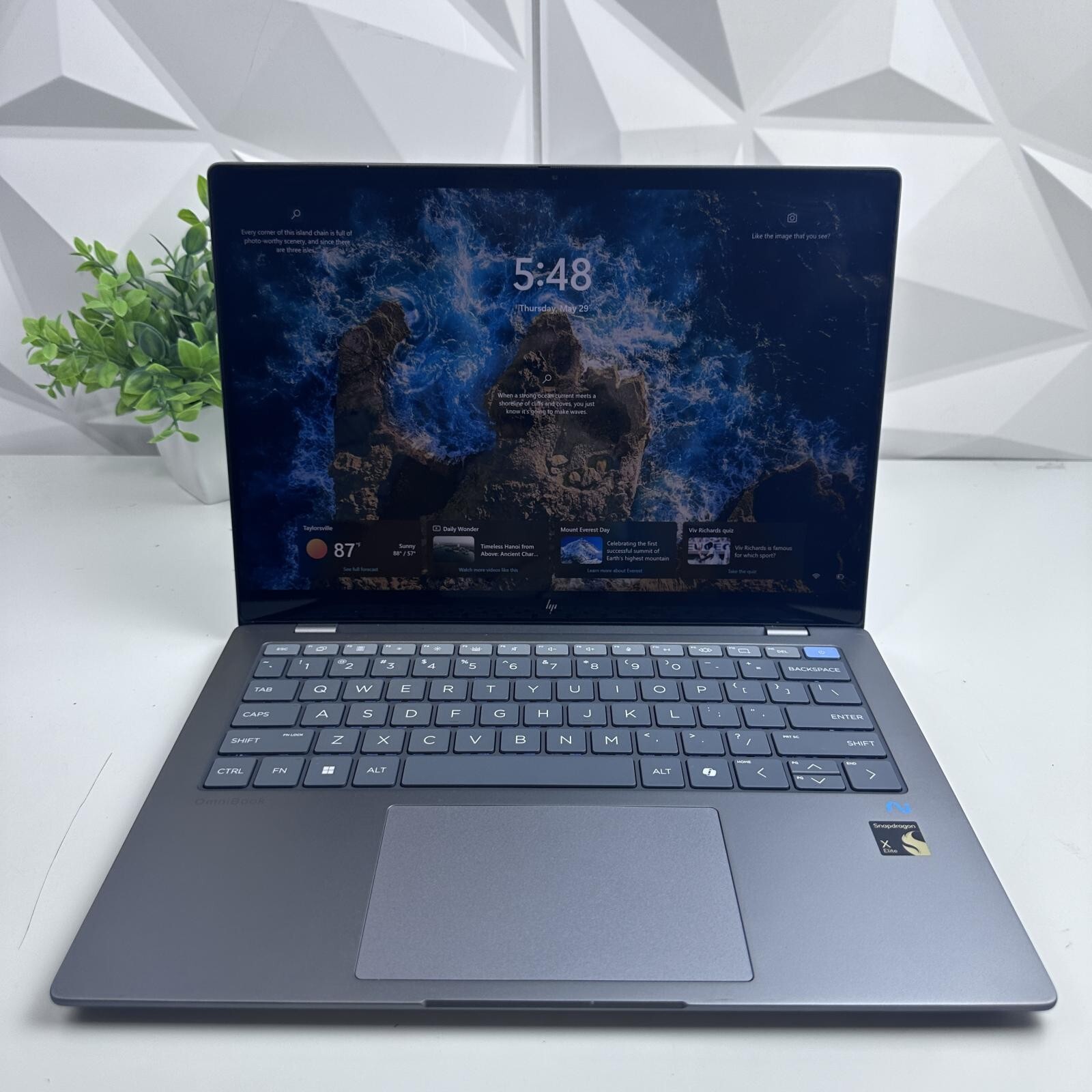 HP – OmniBook X Copilot+ PC 14″ 2.2K Touch Laptop, Snapdragon X Elite, 16GB, 1TB