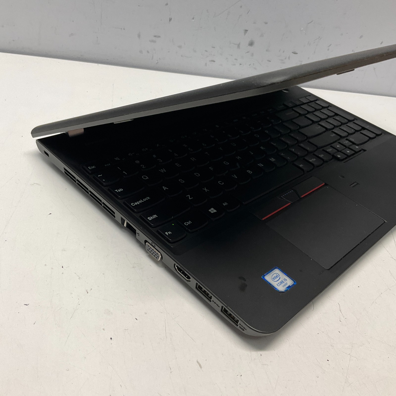 Lenovo ThinkPad E560 Intel Core i5-6200U 2.3GHz 4GB 500GB HDD Windows 10 Pro