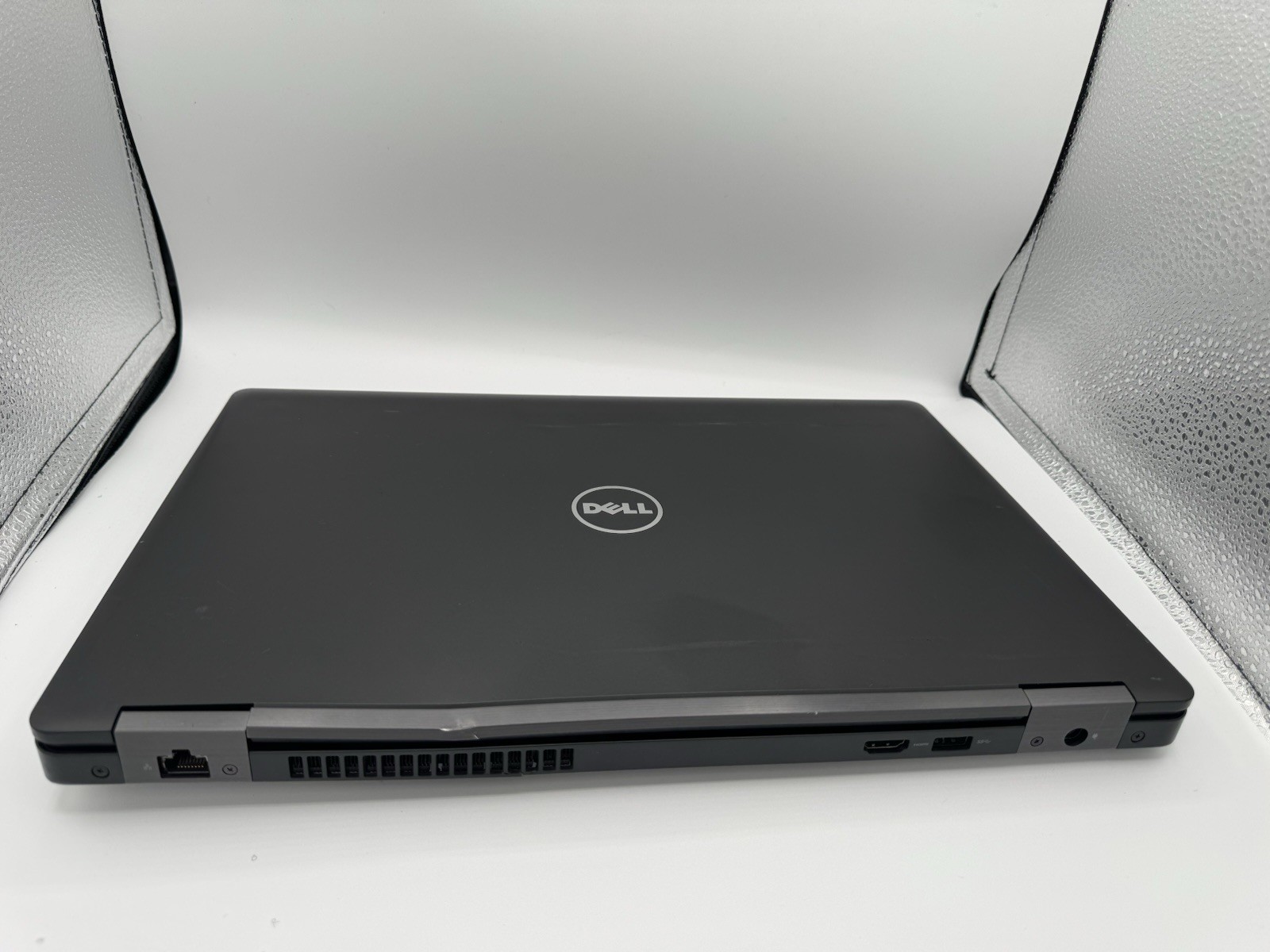 Dell Latitude 5580 15.6″ Laptop Quad-Core i7 4.8GHz 16GB RAM 256GB SSD Win 11