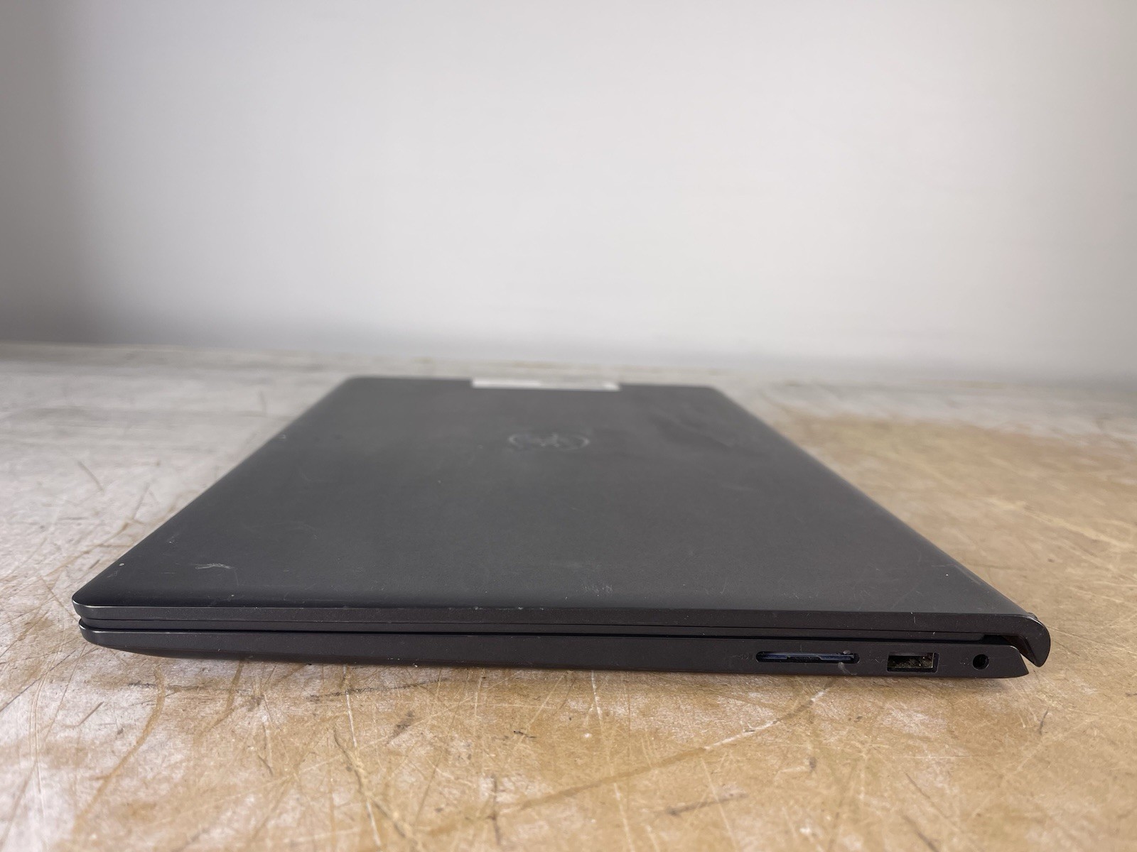 DELL INSPIRON 15 3511 i5-1035G1 @ 1.00GHz, 16GB RAM, NO HDD/OS – (FOR PARTS)