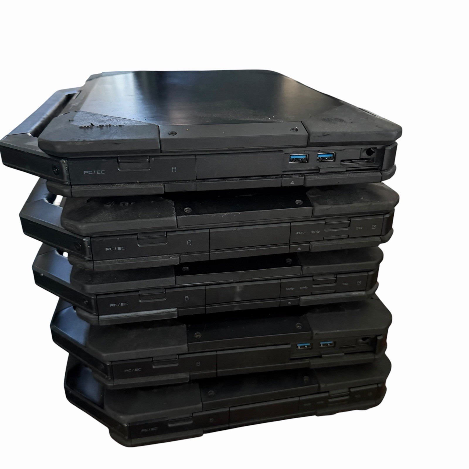 Dell Latitude Rugged 5414 14″ Intel i5-6300U 2.40GHz 8GB 512GB SSD Win 10 Pro