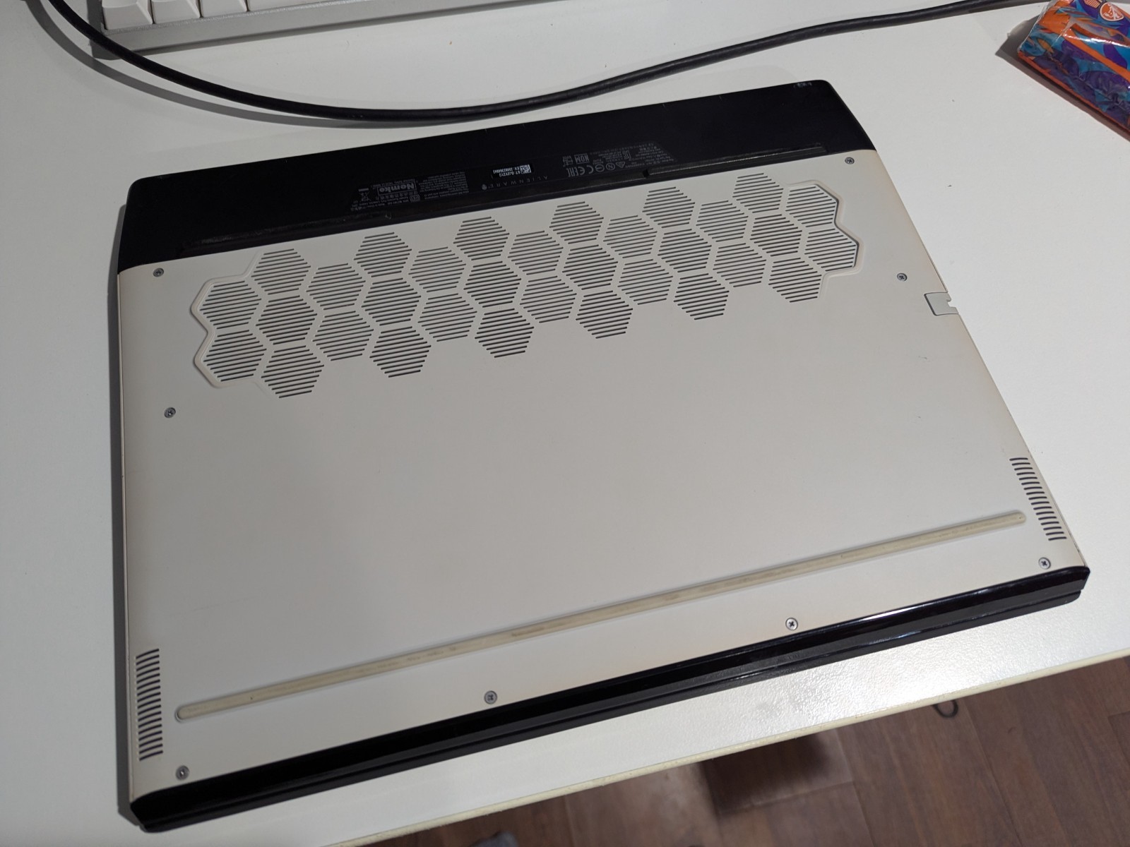 Alienware M15 R2 PARTS OR REPAIR Intel i7-9 – 16GB RAM – NVIDIA RTX 2060