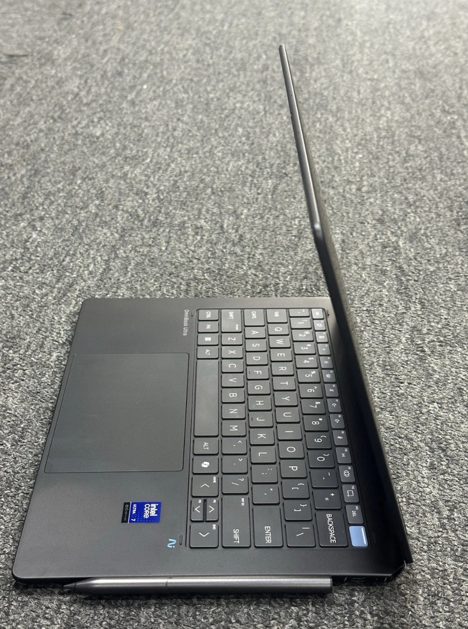 HP OmniBook Ultra Flip 2-in-1 14″ 3K OLED Touch. Ultra 7 258V 32GB 2TB W/STYLUS