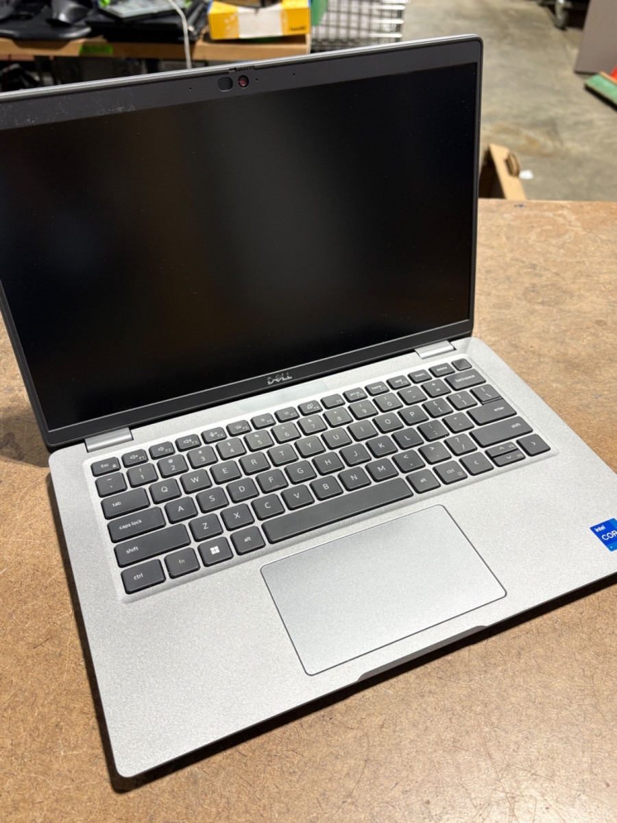 Dell Latitude 5430 14″ i7-1255U 8GB RAM 256GB SSD FHD | No WIFI/Charger/OS READ