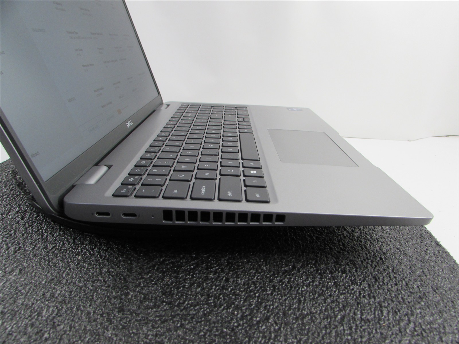 DELL LATITUDE 5540 1920X1080 FHD CORE I7-1370P 14 CORE 1TB SSD 32GB RAM WIN 11