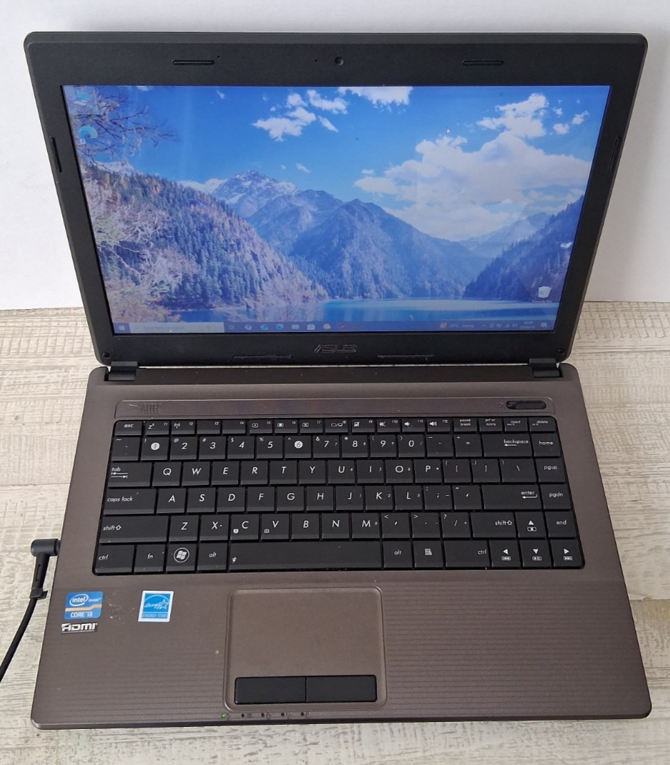 Asus X44H Intel Core i3-2350M 2.30 GHz 4GB RAM No HDD