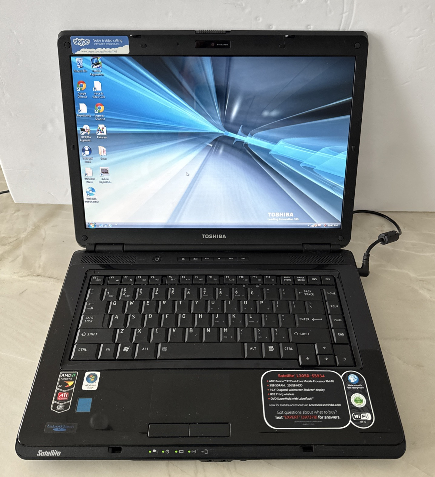 Toshiba Satellite Laptop PSLC8U-03701Q 3GB SDRAM 250GB Hard Drive Read