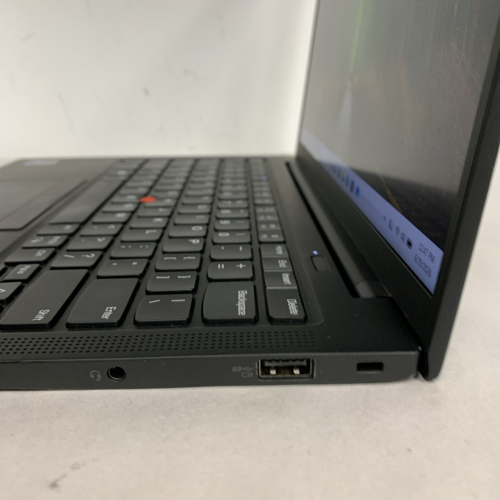 Lenovo ThinkPad X1 Carbon Gen 9 i5-1135G7 16GB RAM 256GB SSD Win11 Pro