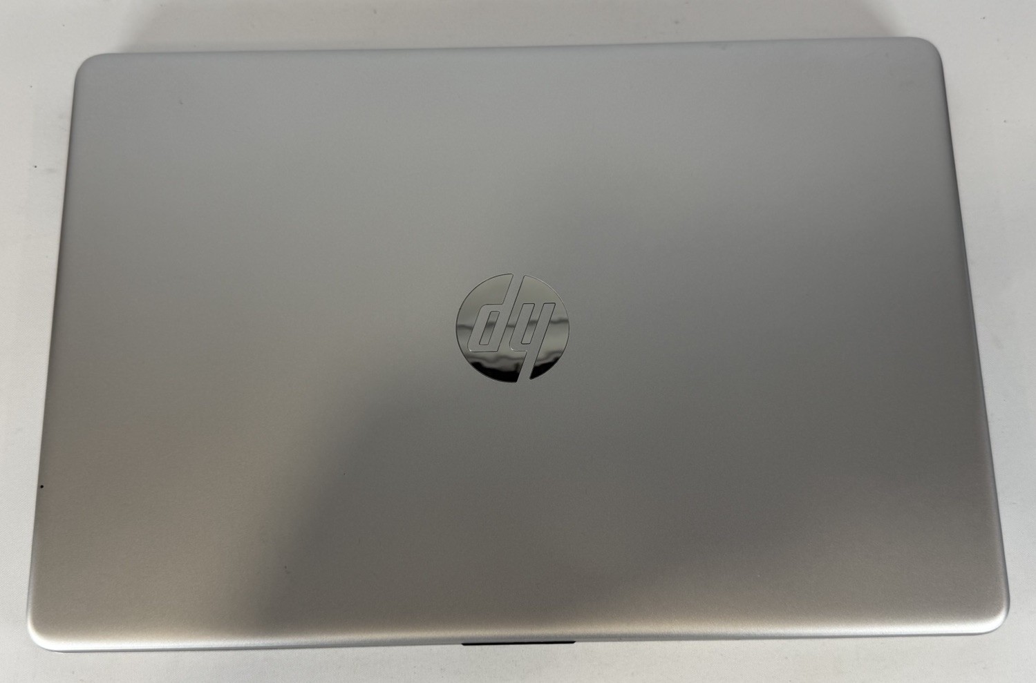 HP LAPTOP 15-DY1078NR INTEL CORE i7 1065G7 8GM RAM 256GB *TESTED & WORKING*