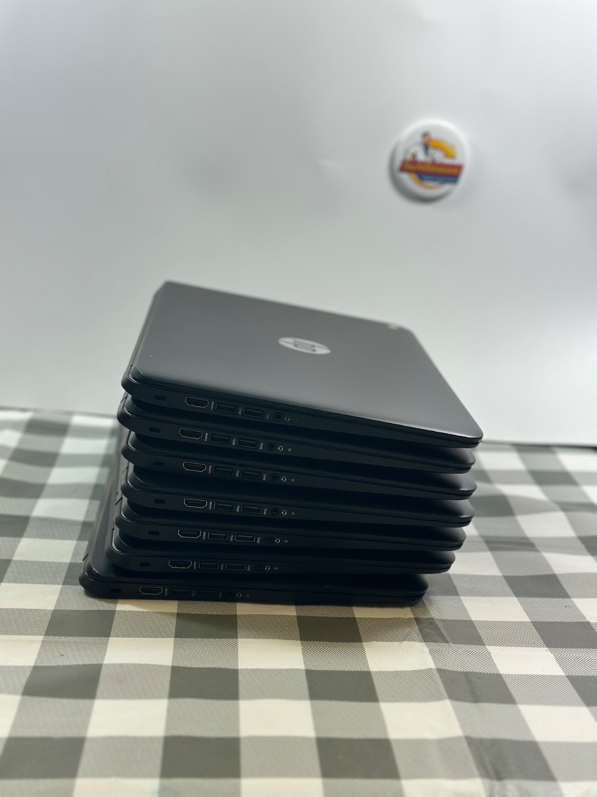 HP Chromebook 14 SMB 14″ Laptop Celeron 4GB RAM 16GB SSD WiFi -BULK 7 Units