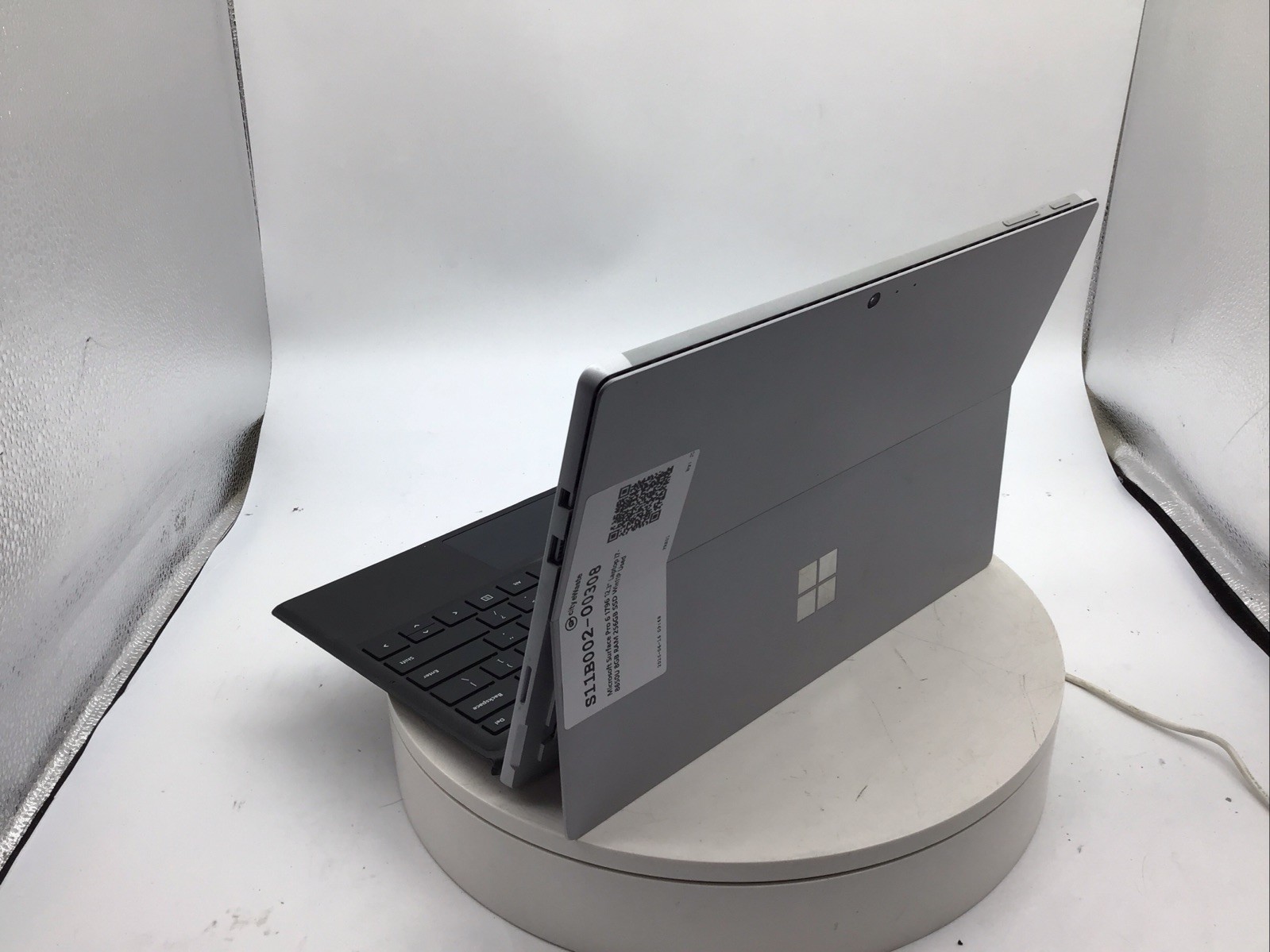Microsoft Surface Pro 6 1796 12.3″ Laptop i7-8650U 8GB RAM 256GB SSD Win11P Used