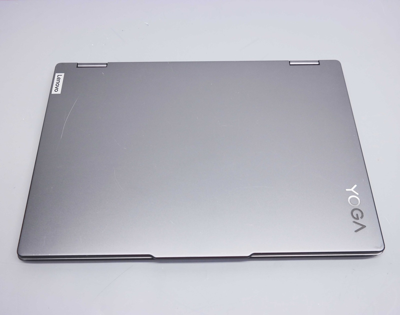 Lenovo Yoga 7i 82YN0001US 16″ i5-1335U 8GB RAM 512GB SSD READ