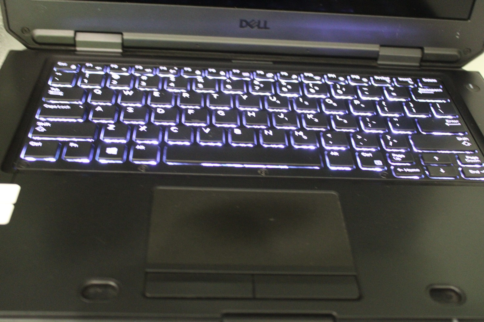 Dell Latitude 5424 Rugged Touch i5-8350U @ 1.7 No RAM No SSD No Batt *PARTS/BARE