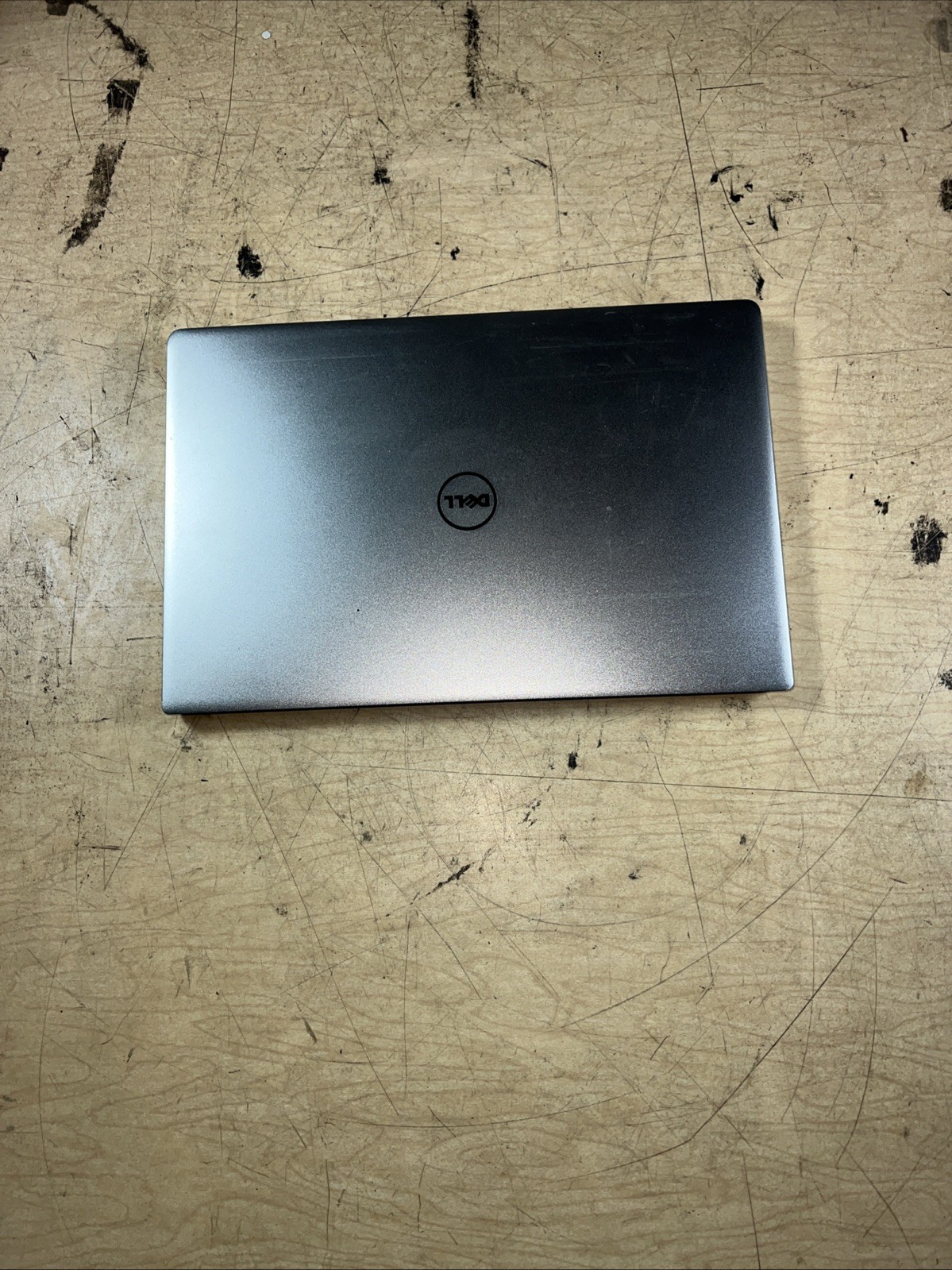 DELL XPS 13 9360 INTEL CORE I7-7560U 2.40GHZ 8GB RAM **NO HD/ NO CADDIE/ NO OS