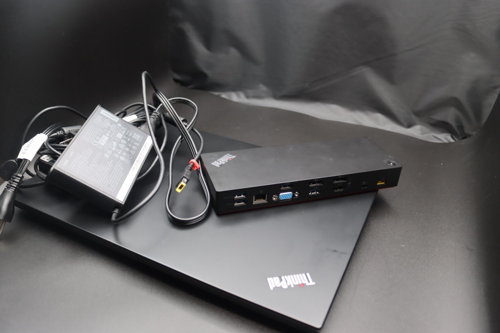 LENOVO THINKPAD P15V GEN 2 i7-11800H@ 2.30GHz 32GB RAM 512GB W11P + Dock Station