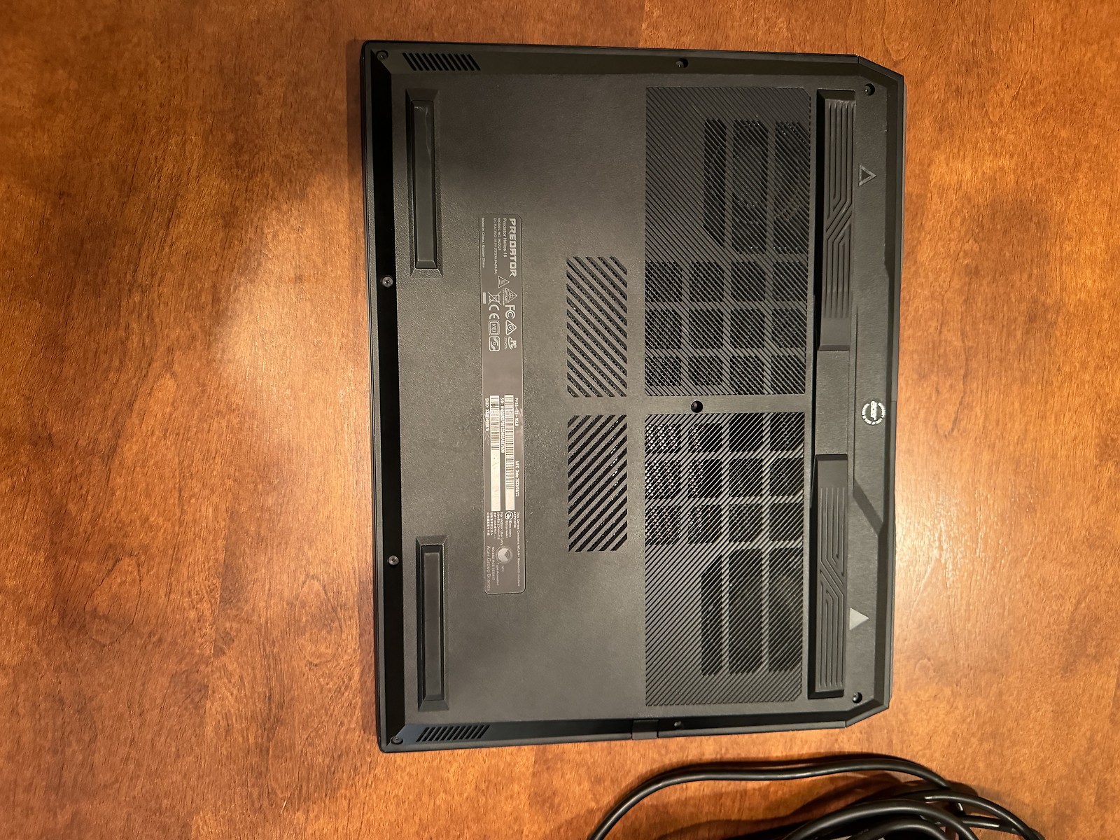 Acer RTX 4070 Predator Helios Gaming Laptop 16″ 240Hz i9-13900HX 16GB DDR5 1TB
