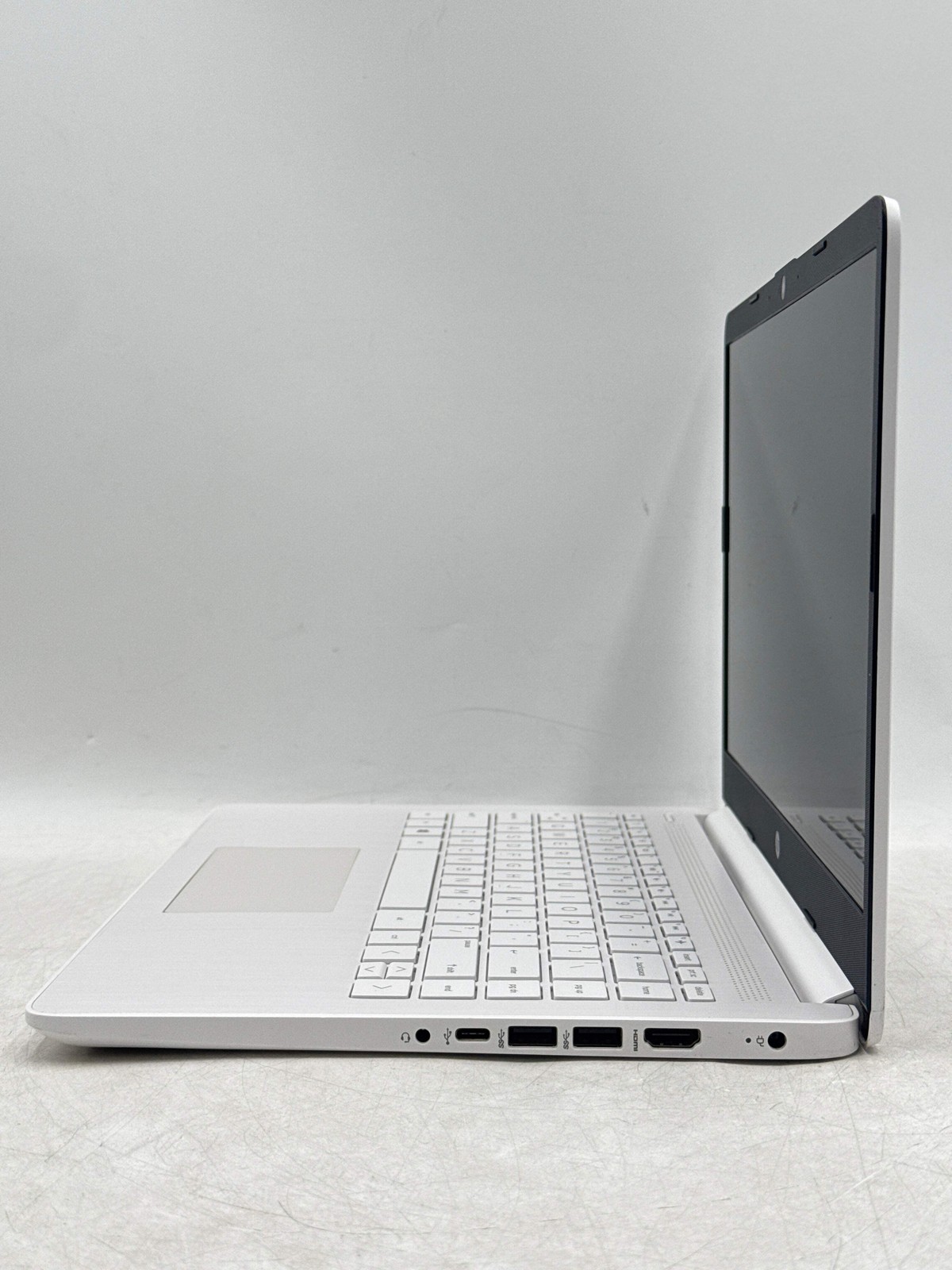 HP Laptop 14-DQ0002DX 14″ White – No Power