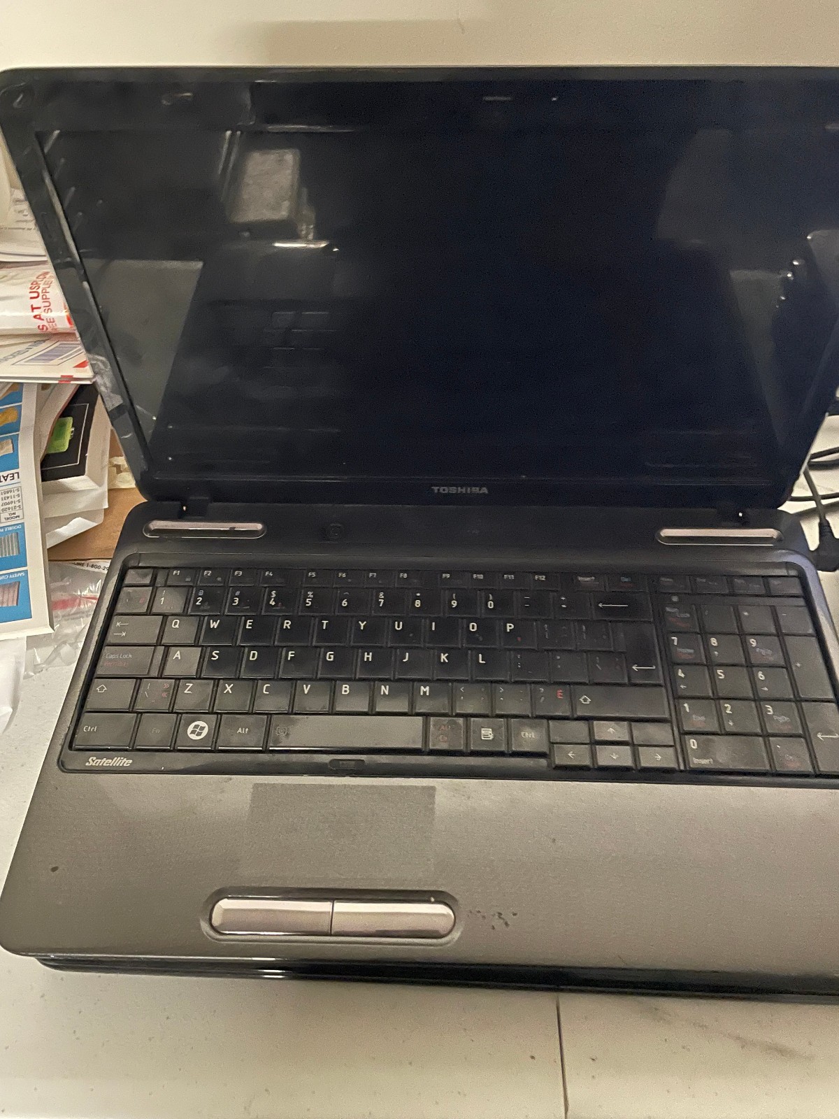 Lot of 5 TOSHIBA SATELLITE (2) L655, (3) L755 for Parts/repair Wholesale