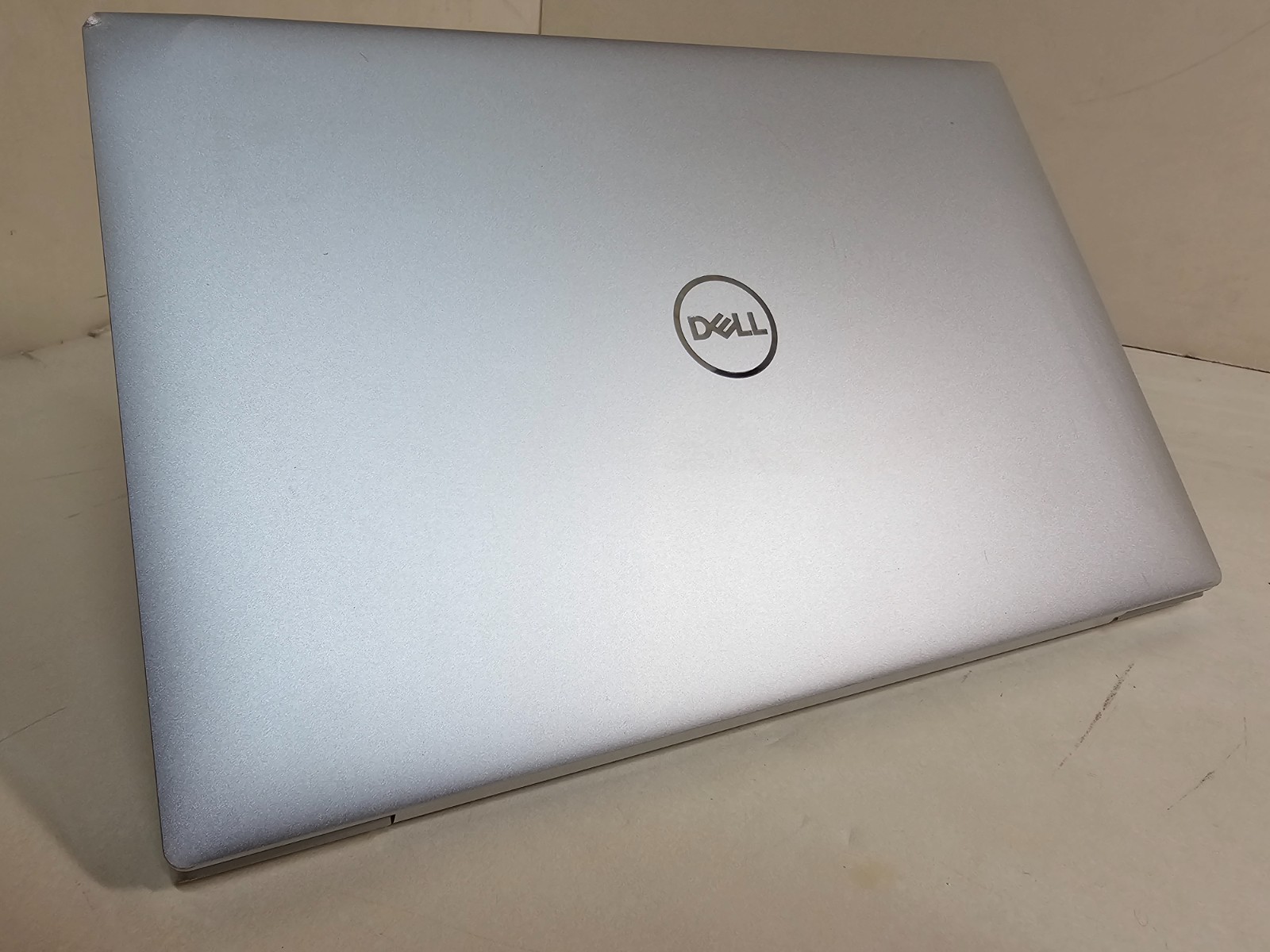 Dell XPS 13 9310 Laptop – 2.8 GHz i7-1165G7 8GB 512GB SSD 13.3″ Touchscreen SP1