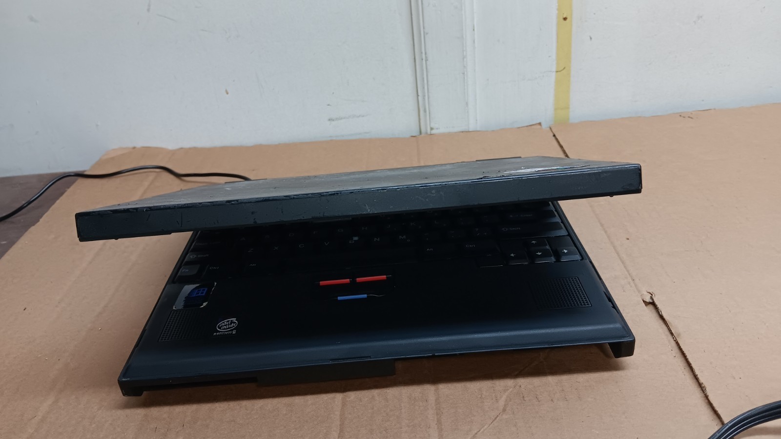 Vintage IBM ThinkPad 600 Laptop Intel Pentium II 13″ LCD Screen IBM TYPE 2645 PR
