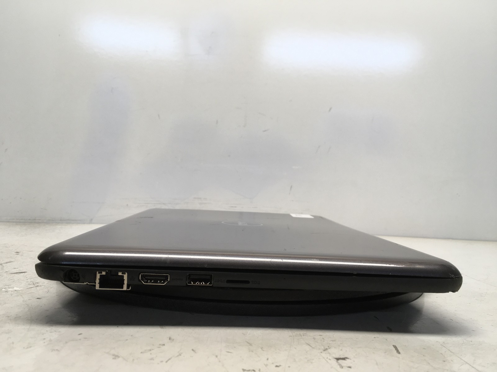 Dell Latitude 3380 Intel i5 7th gen No RAM NO HDD No Batt