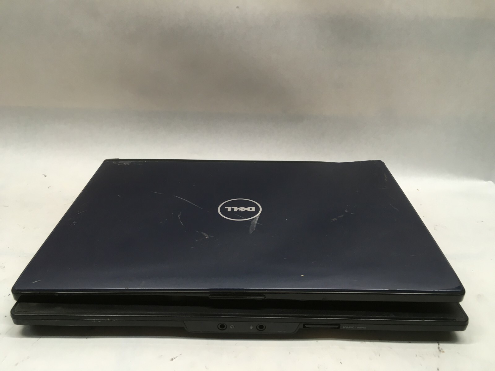 Dell Inspiron 1318 Laptop For Parts/Repair Broken LCD Screen/Hinges NO HDD JR