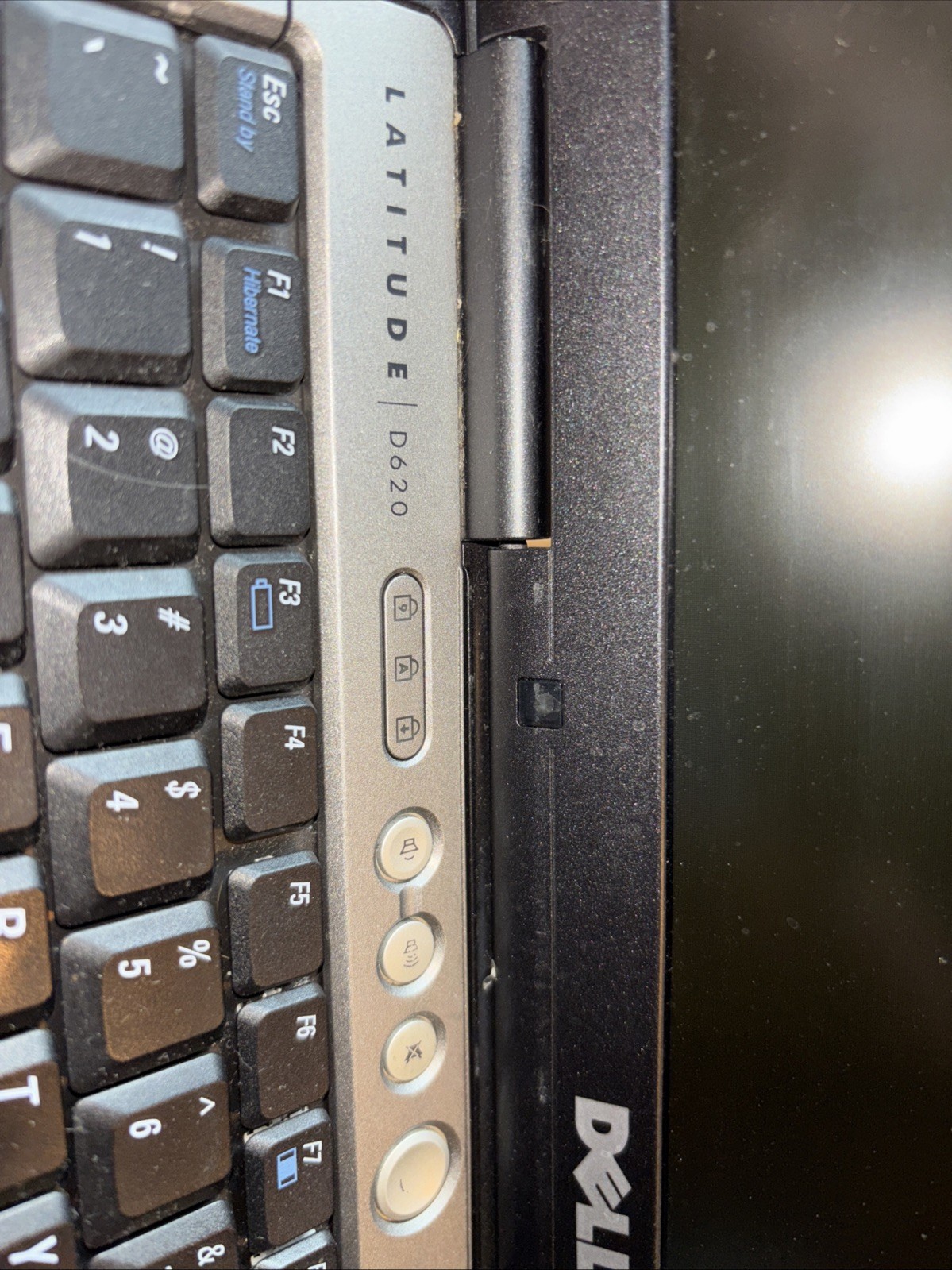 Dell Latitude D620 14” Laptop – UNTESTED