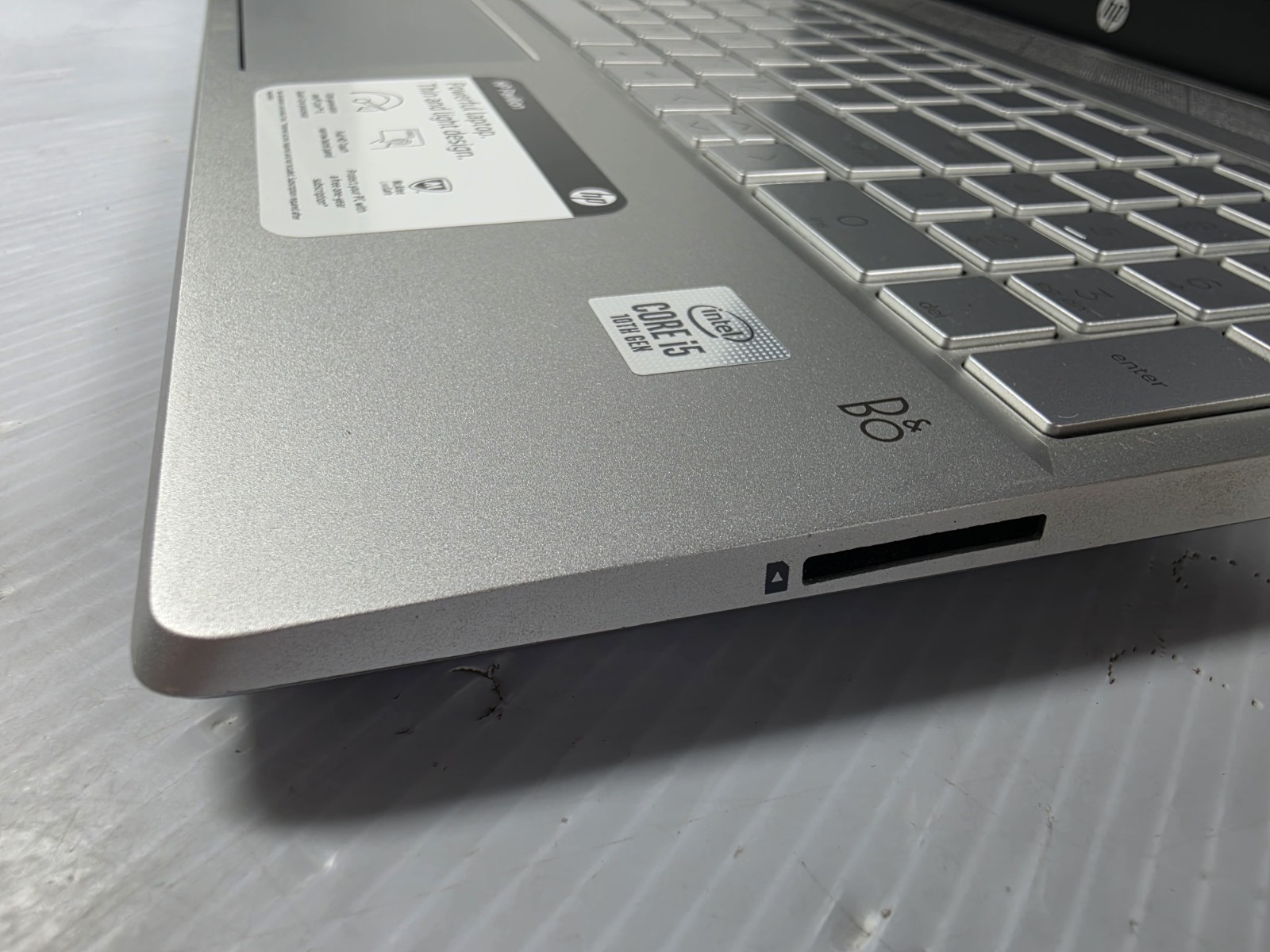 HP Pavillion 15-cs3xxx TOUCHSCREEN i5-1035G1 16GB RAM 256GB SSD WINDOWS 11
