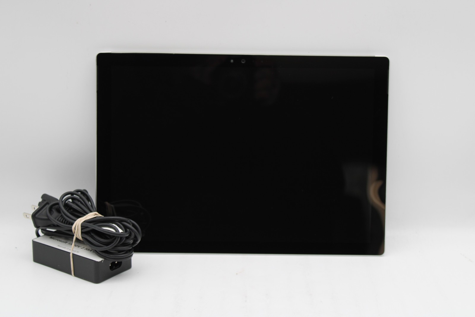 Microsoft Surface Pro 4 1724 _ i5-6300U _ 8GB / 256GB _ No OS *READ