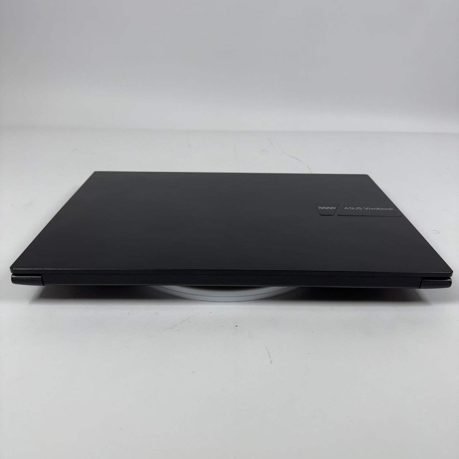 Asus Vivobook 16 F1605V 16″ Core 5 210H 1.4GHz 8GB RAM 512GB SSD