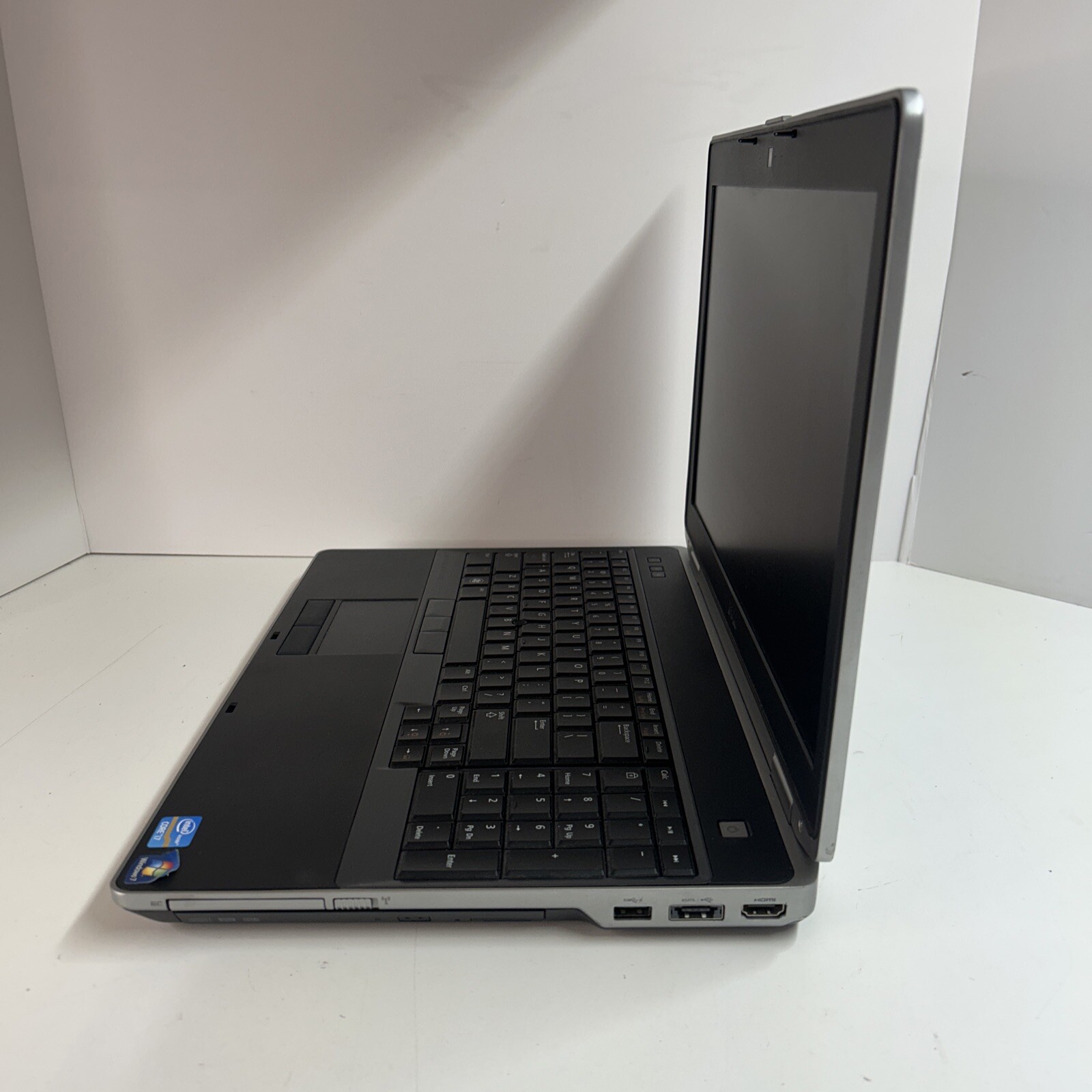 Dell Latitude E6530 15.6″ i5-3340M 4GB RAM, 320GB HDD, Windows 10 Pro 🔋 Normal