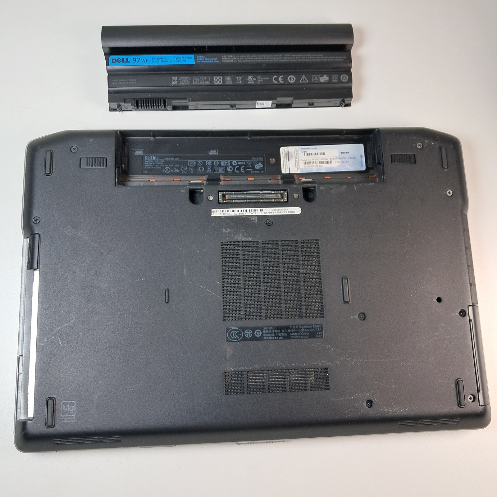 DELL LATITUDE E6420 – FOR PARTS/BAD LCD – INTEL I7 2ND GEN – 4GB RAM