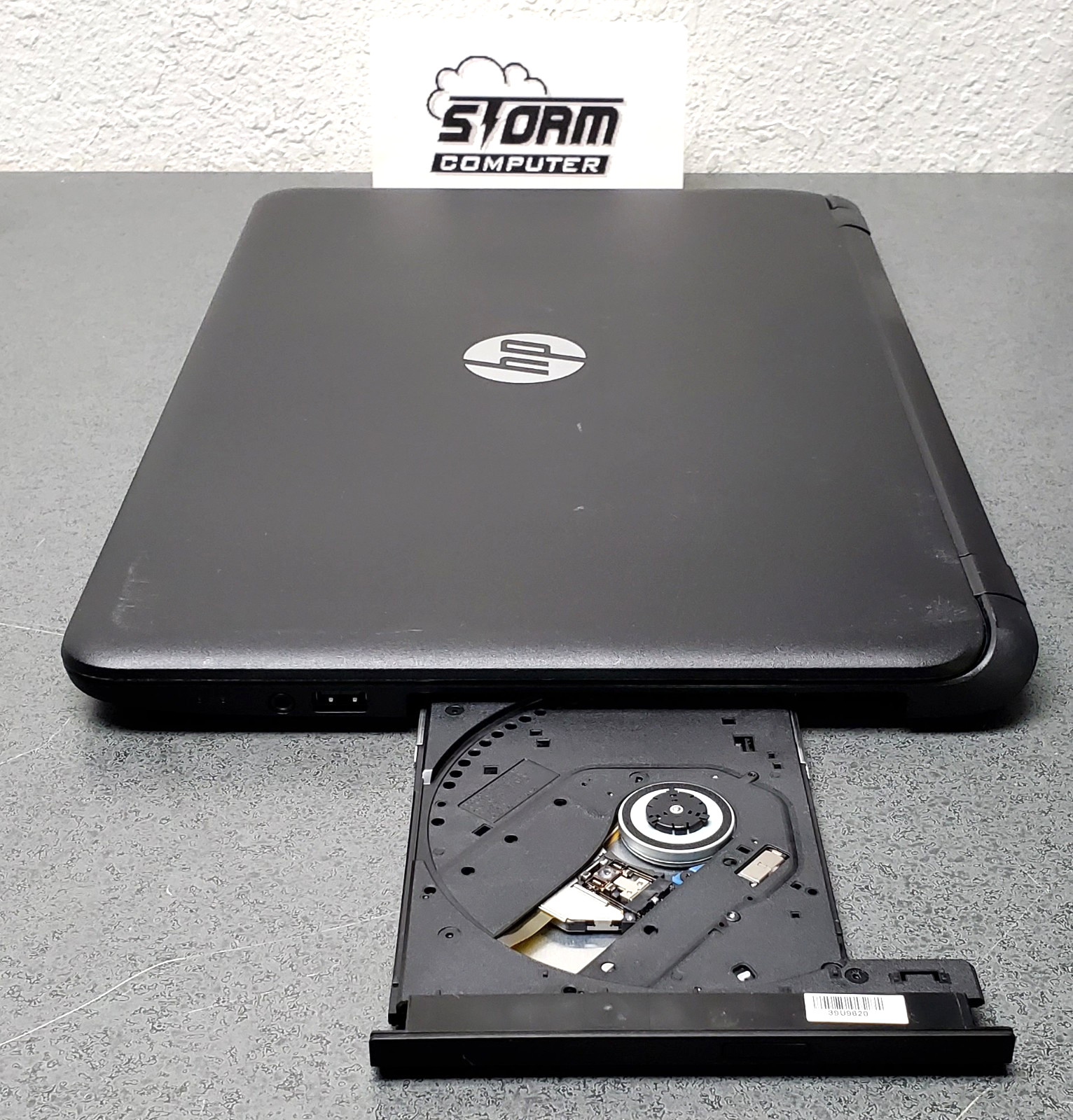 HP 15-F211WM Touchscreen INTEL CELERON N2840 4GB 500GB 2.5HDD 15.6″ L0T324A