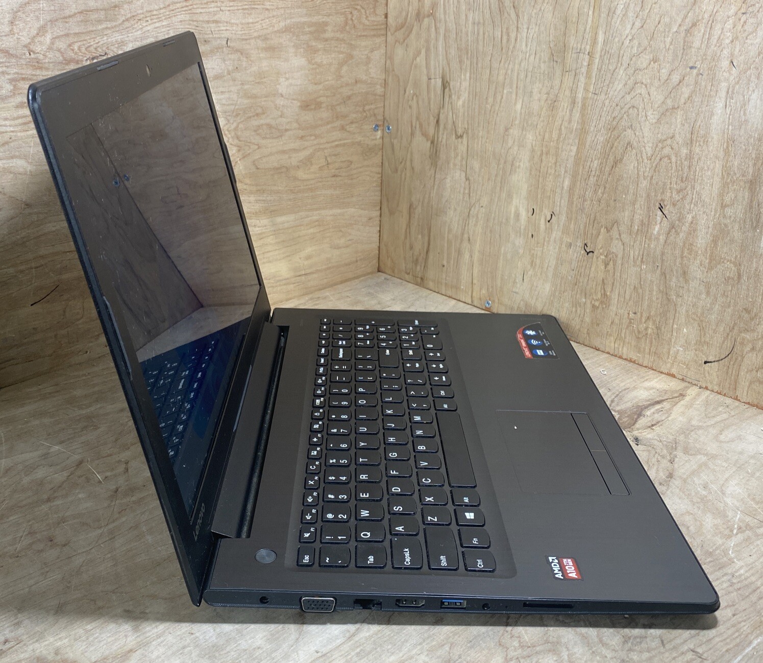 Lenovo Ideapad 330-15ABR AMD 9600P@2.4GHz Radeon R5 | 12GB DDR4 | 1TB HDD | W11H