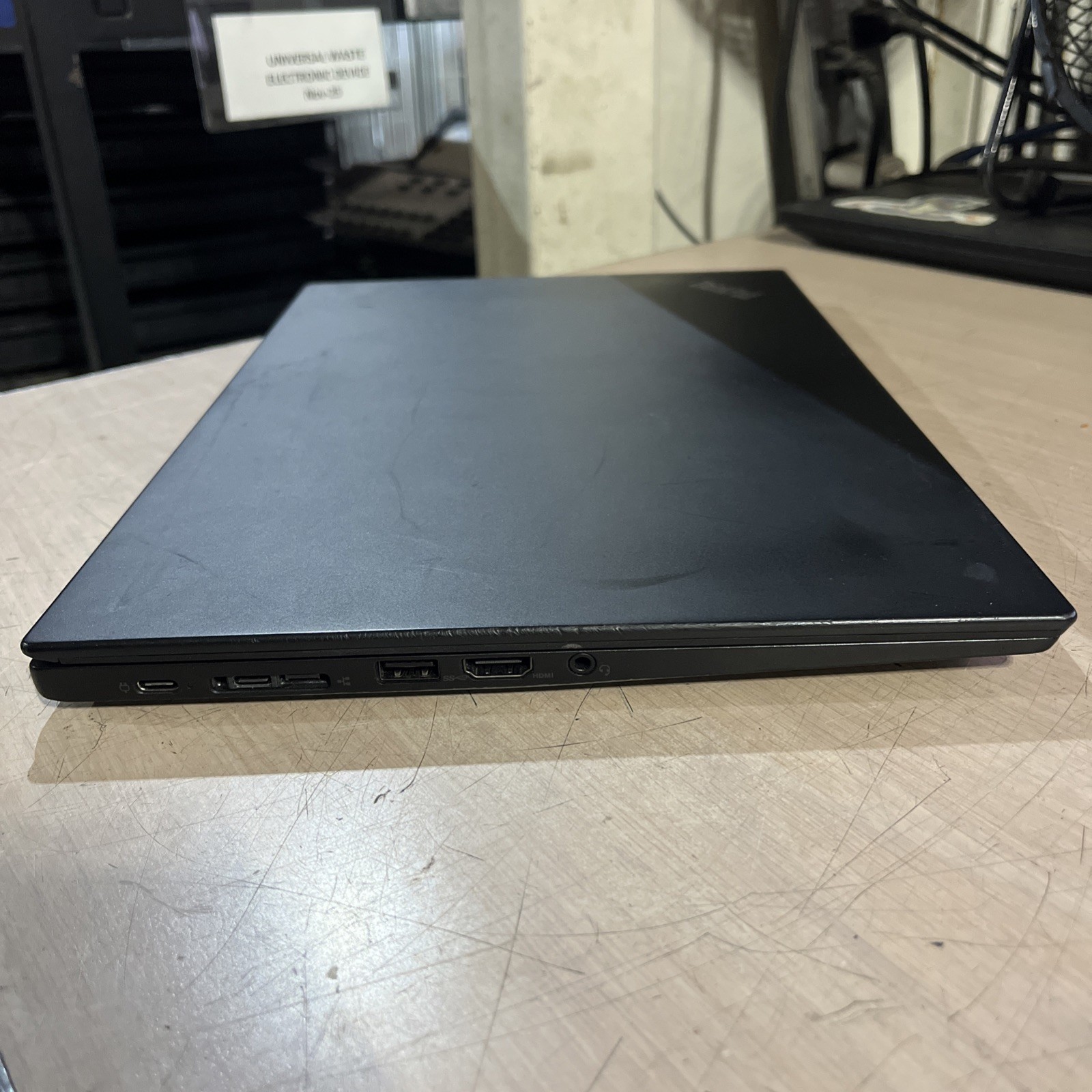 LENOVO THINKPAD T14S AMD RYZEN 5 PRO 4650U 2.10GHZ 8GB RAM NO HD