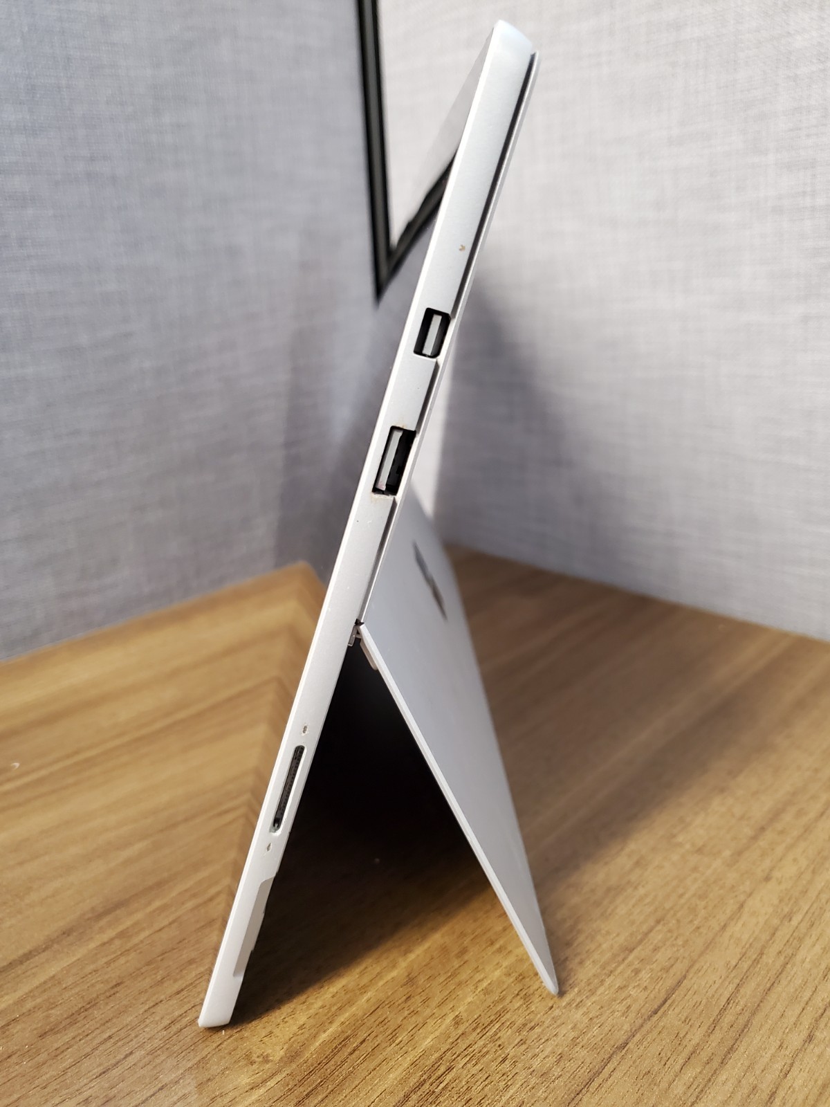 Surface Pro 6 | i5-8350U | 8GB RAM | 256GB SSD | Win11 Pro | READ DESCRIPTION