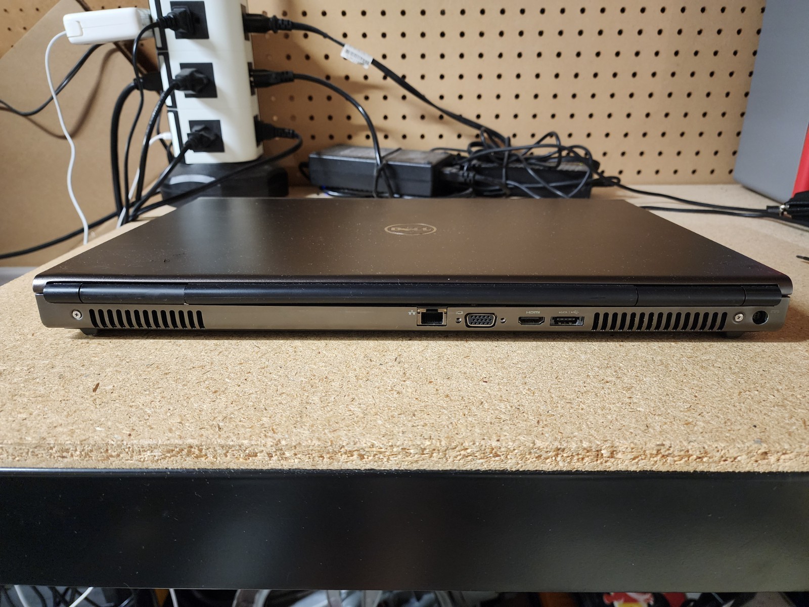 Dell Precision M6600 i5-2520M 2.5GHz 8GB RAM 120GB HDD No OS AMD FirePro GPU