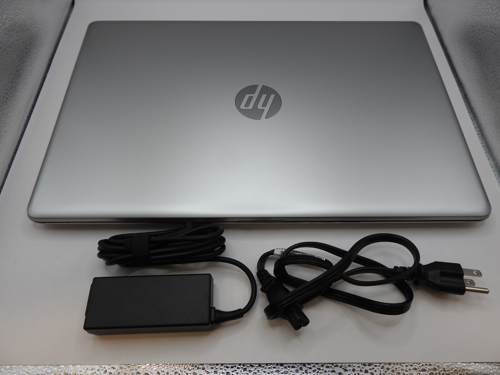 HP 17-BY4013DX 17.3″ Laptop – *OPEN BOX* MINT CONDITION