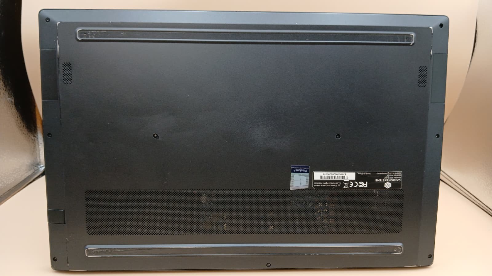 Carbon Systems Iridium 15 i7-10510U 16GB RAM 512GB SSD 15.6″ FHD Windows 11