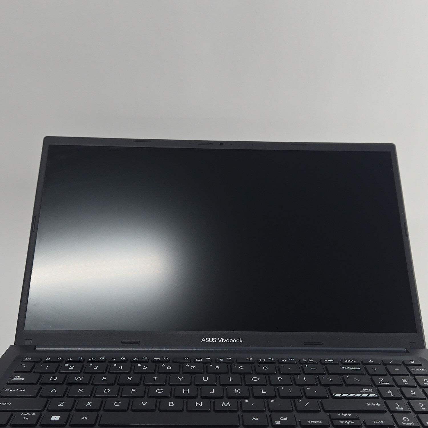 Asus Vivobook 15 M1502YA 15.3″ Ryzen 5 7530U 2.0GHz 8GB RAM 512GB SSD