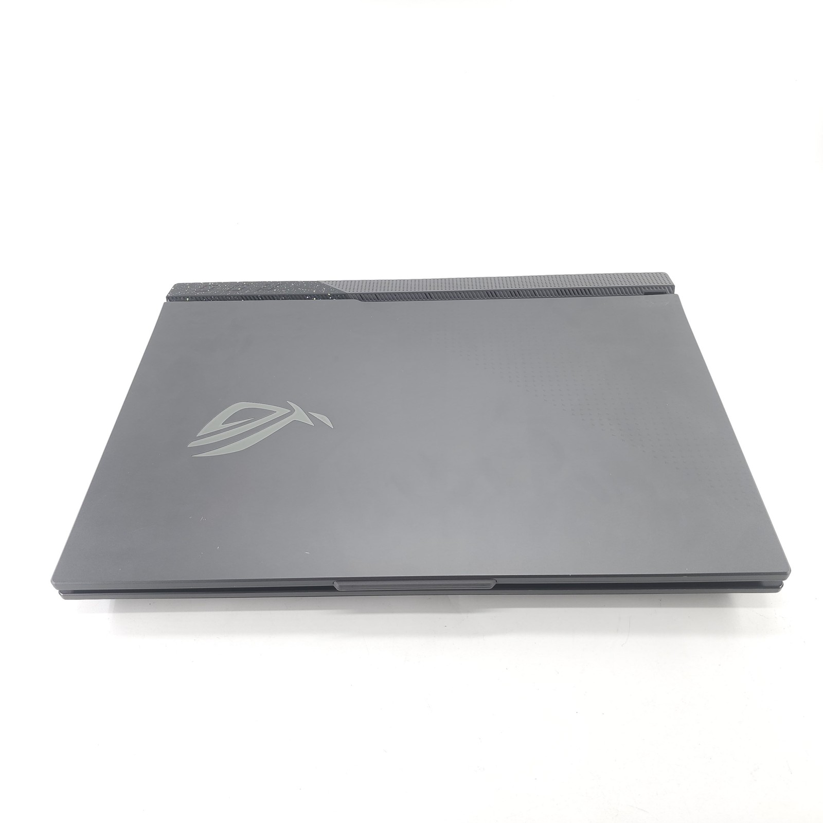 Asus ROG Strix G17 G713P Ryzen 9 7845HX 16GB RAM 1TB SSD RTX 4060 24Hz **READ