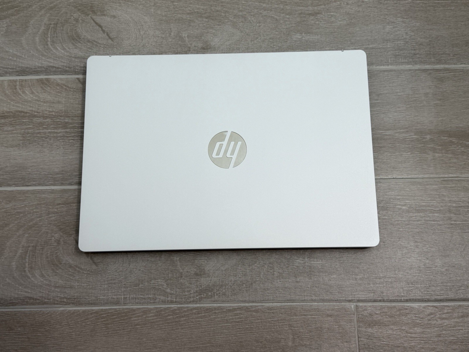 HP OmniBook 3 16″ WUXGA Touch Laptop AMD Ryzen 5 40 16GB RAM 256GB NVMe Win-11