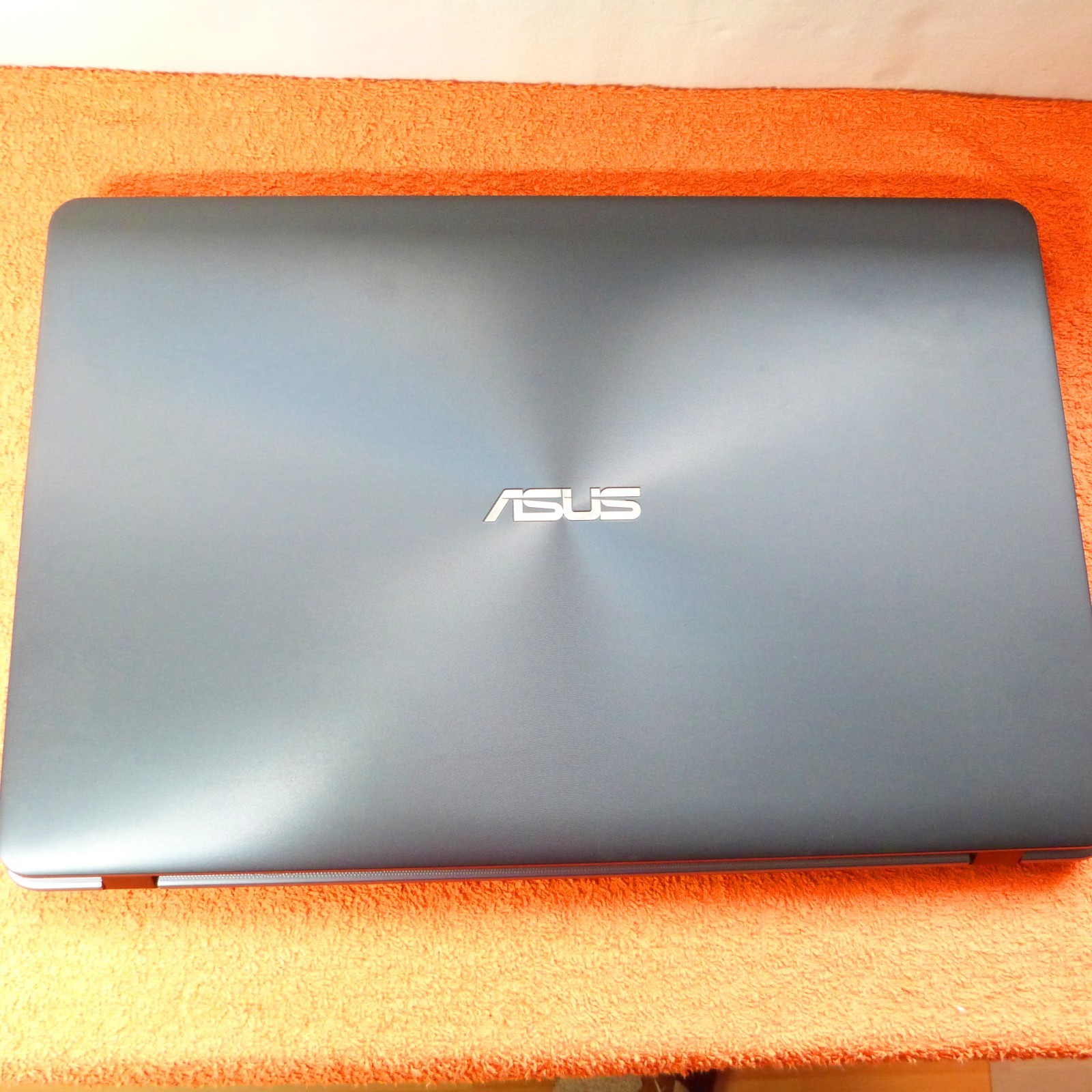 Asus F705 VivoBook 17 inch | 512GB SSD Windows 11 | 8GB RAM NEW USB-C HDMI QUAD