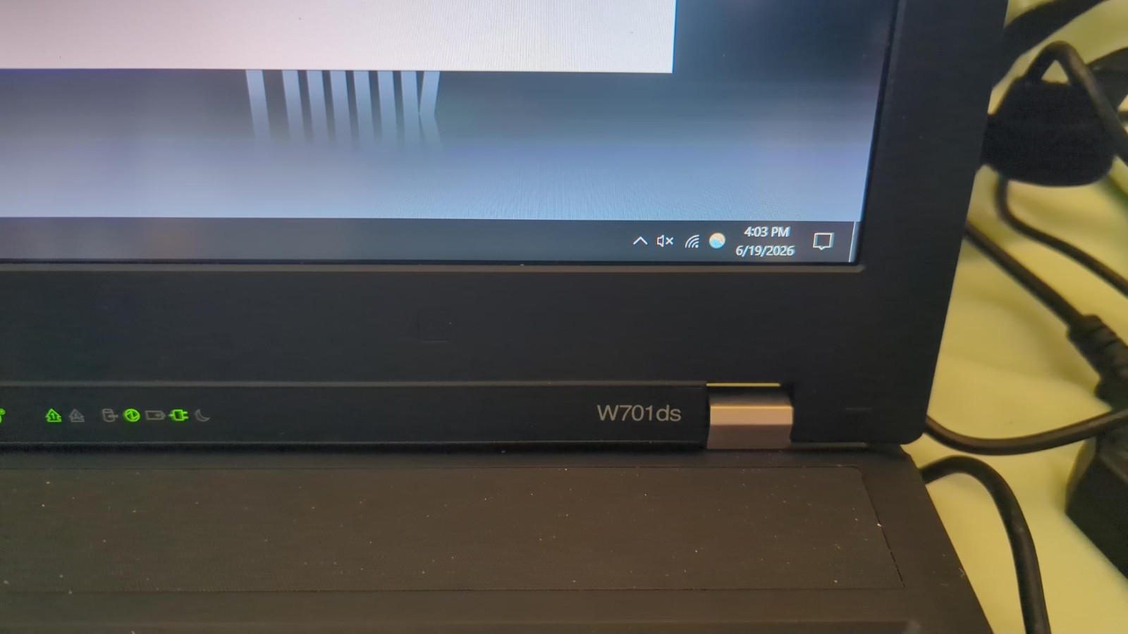 Lenovo ThinkPad W701ds i7-820qm 32GB Ram Quadro 2800M No HDD