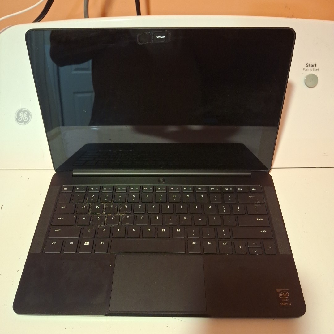 Razer RZ09-0168 Laptop 12.5″ Touchscreen Display 6th Gen Intel Core i7 For Parts