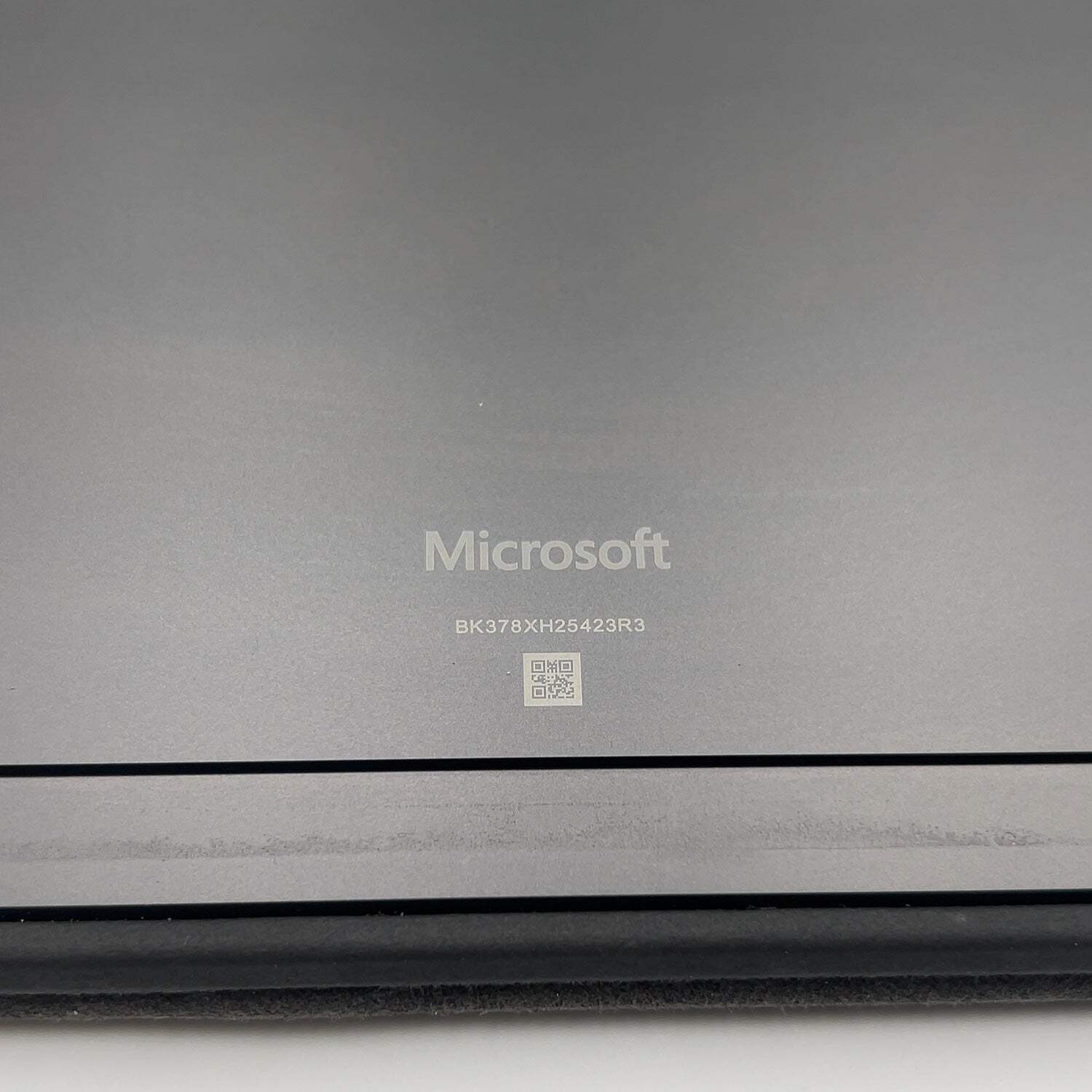 Microsoft Surface Pro 11 2103 13″ Core Ultra 5 236V 2.1GHz 16GB RAM 256GB SSD