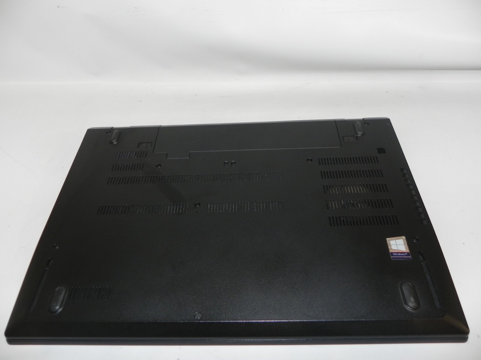 Lenovo ThinkPad T580 15.6″ Windows 11 Intel i7-8550u 1.9GHz 16GB RAM 256SSD