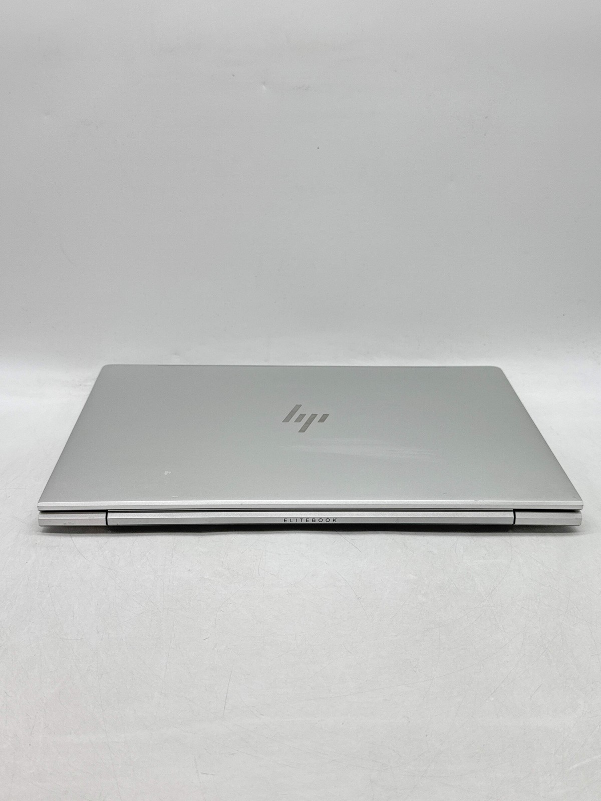 HP EliteBook 640 G10 14.0″ FHD Touch Core i5-1335U 1.30GHz 256GB SSD 8GB RAM