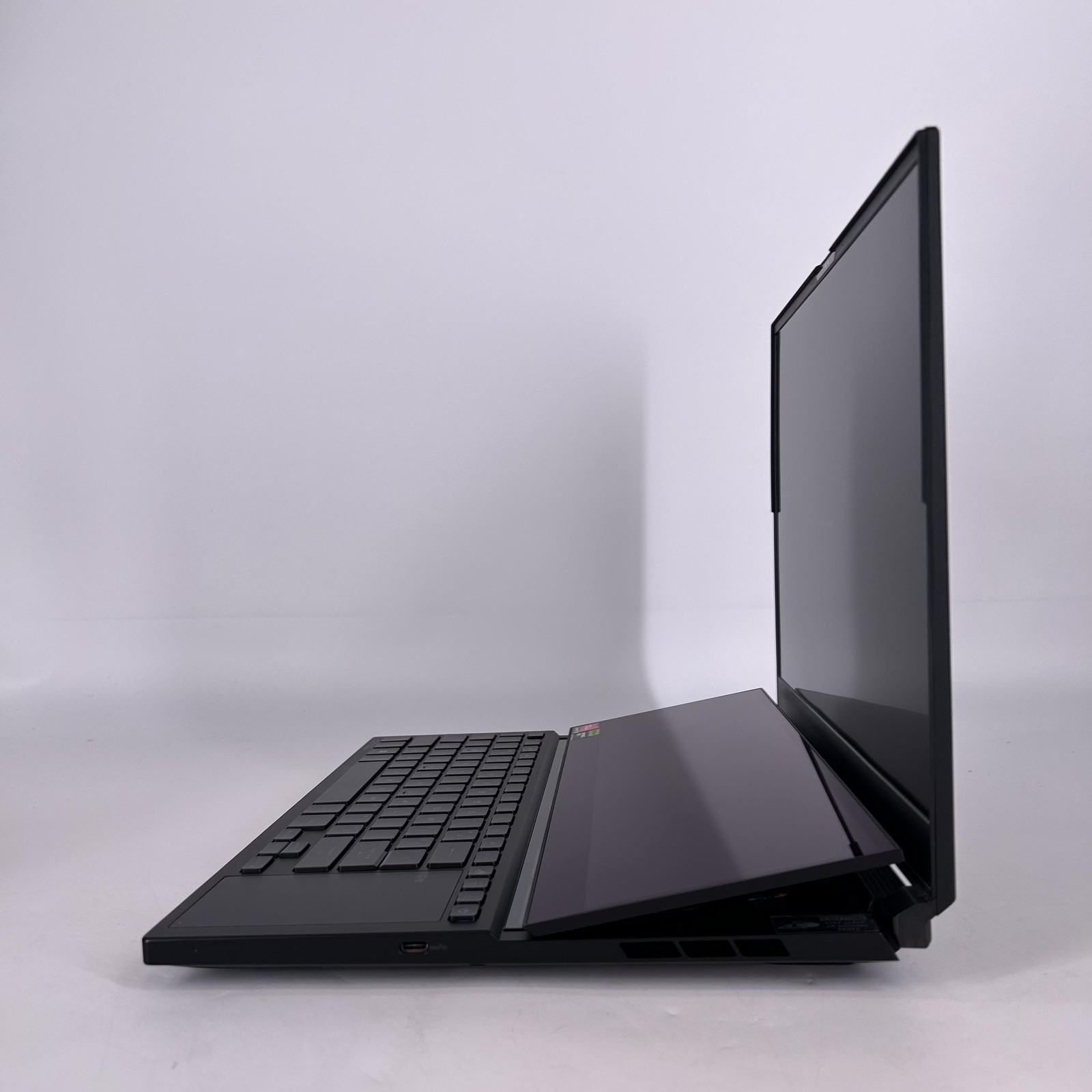Asus ROG Zephyrus Duo 16 GX650 240Hz 2K TOUCH Ryzen 9 7945HX 32GB 1TB RTX 4090